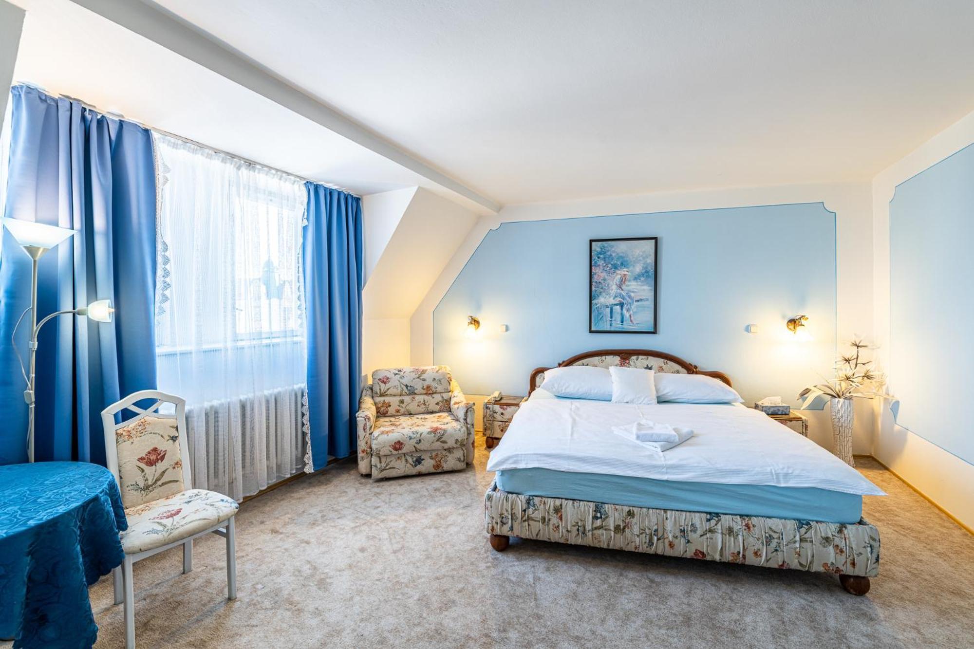 Hotel Trumf Mladá Boleslav Exteriör bild