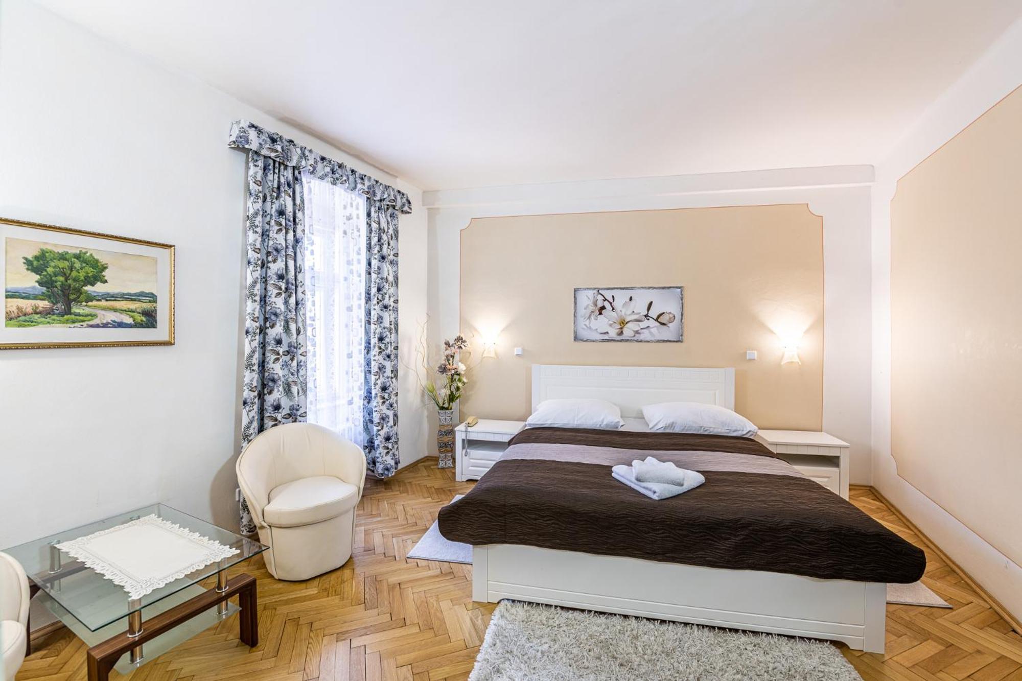 Hotel Trumf Mladá Boleslav Exteriör bild