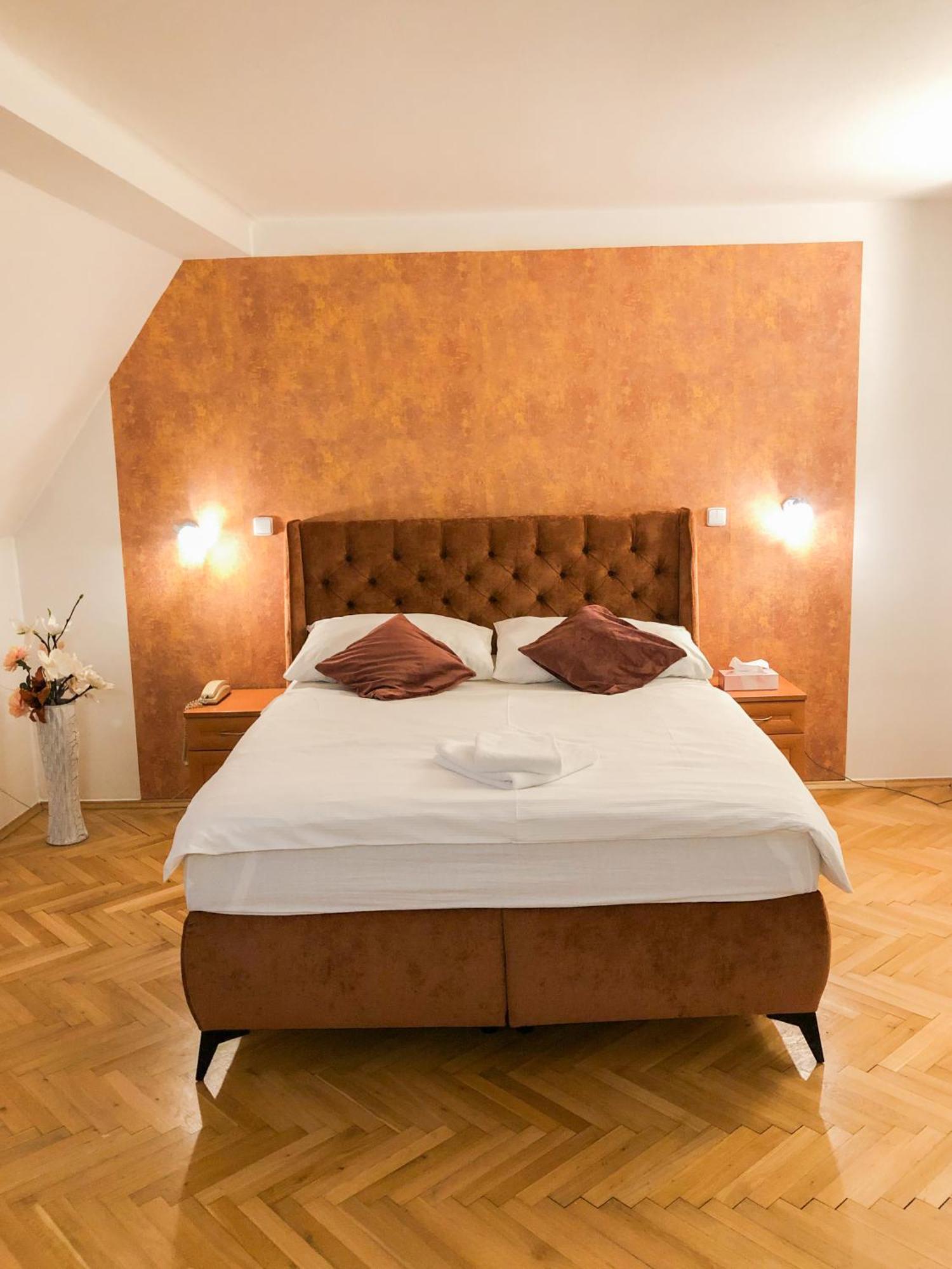 Hotel Trumf Mladá Boleslav Exteriör bild